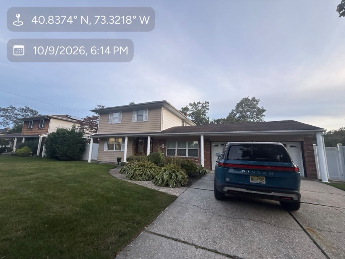 6 Ellendale Court , East Northport, NY, US