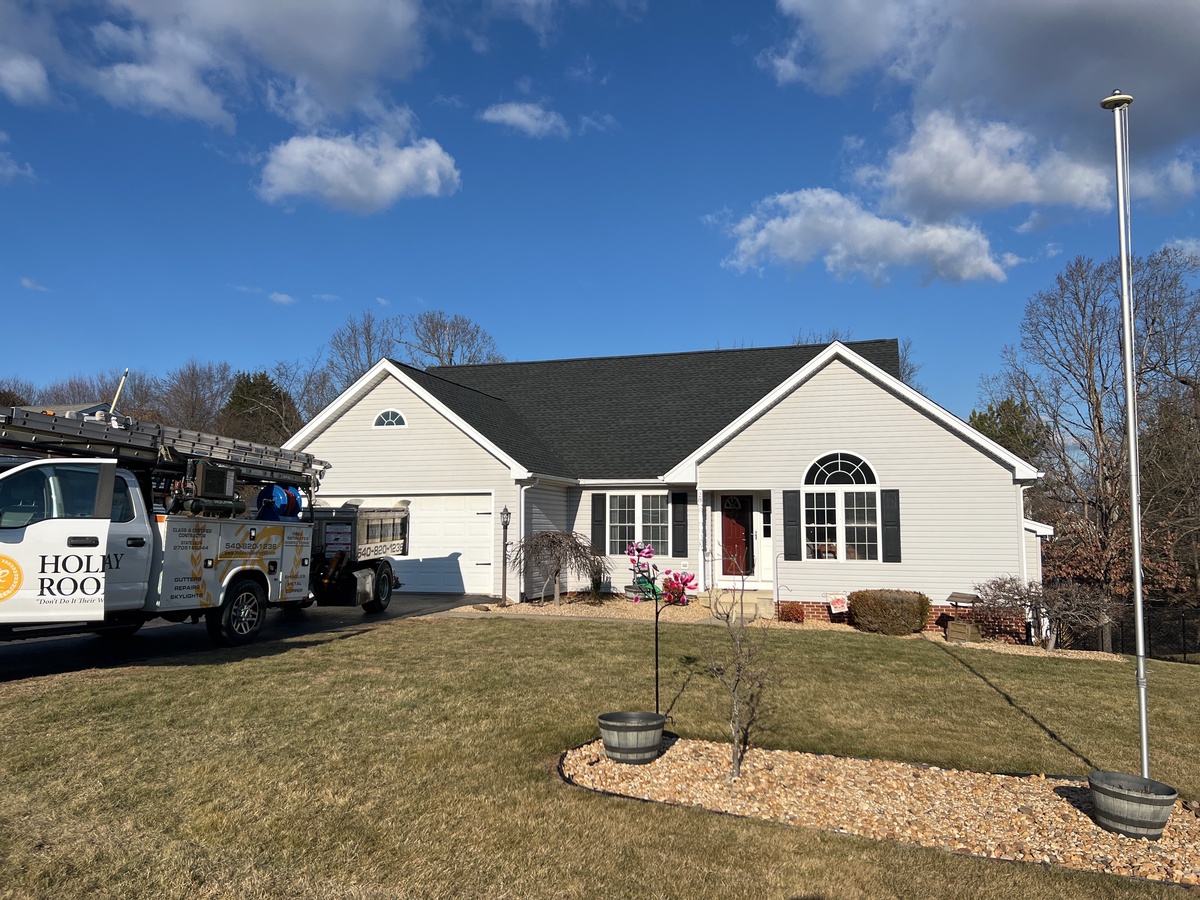 28 Mallory Circle , Fishersville, VA, US
