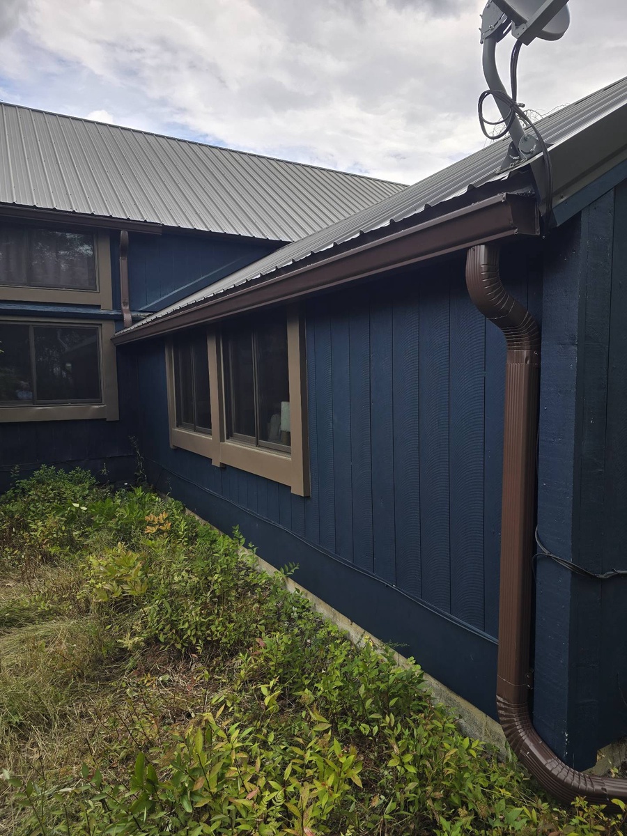565 Mann Hill Road , Holden, ME, US