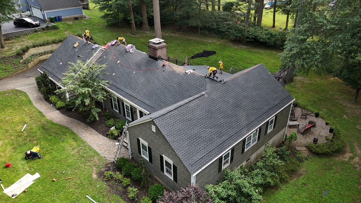 9 Grandview Drive , Holmdel, NJ, US