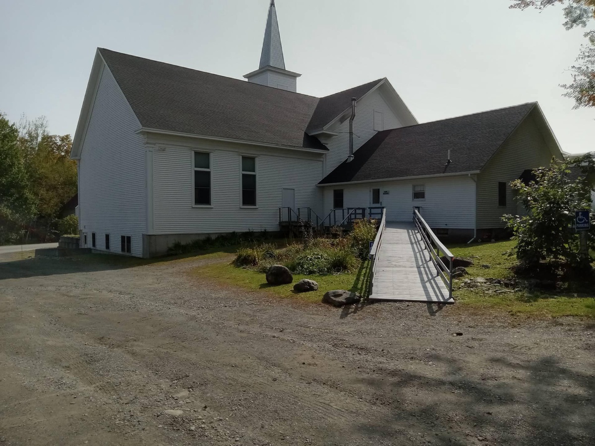 102 Main Road , Abbot, ME, US
