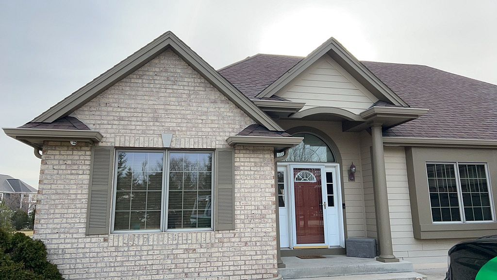W172N7720 Shady Lane , Menomonee Falls, WI, US
