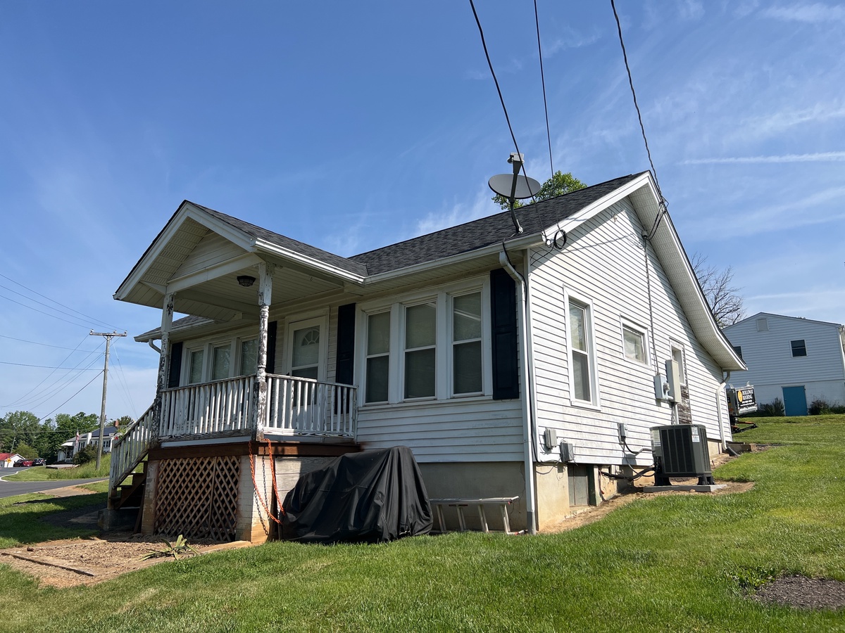 1035 Peck Street , Staunton, VA, US
