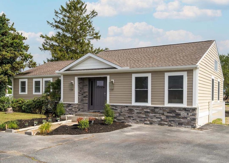 Roszman Roofing and Remodeling — Siding Installation