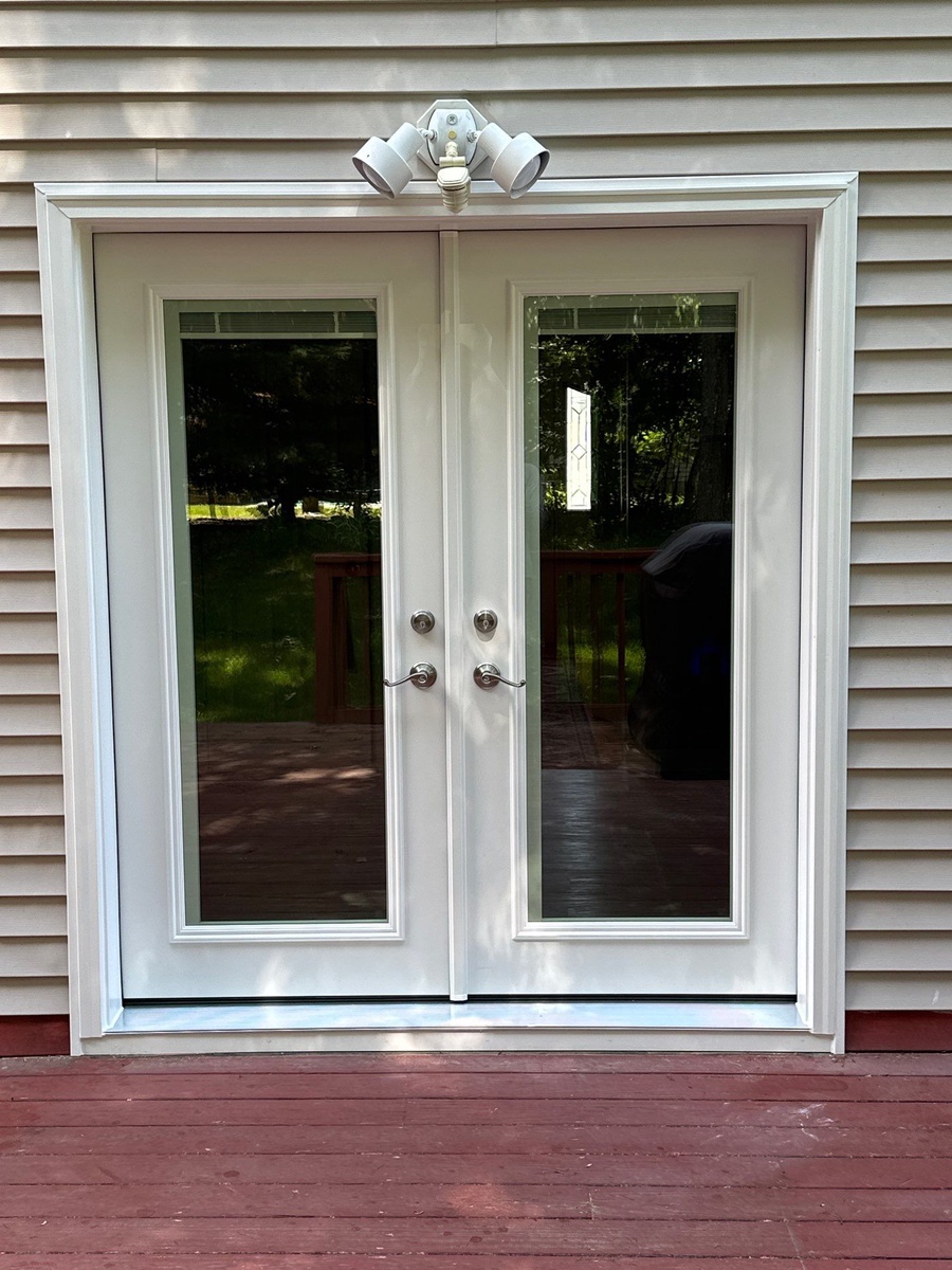 153 Westwind Drive , Manchester, NH, US