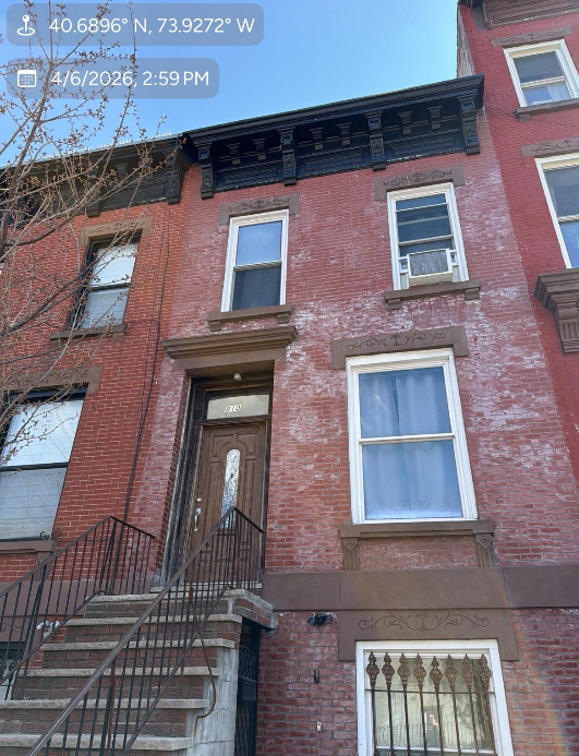 810 Quincy Street , Brooklyn, NY, US