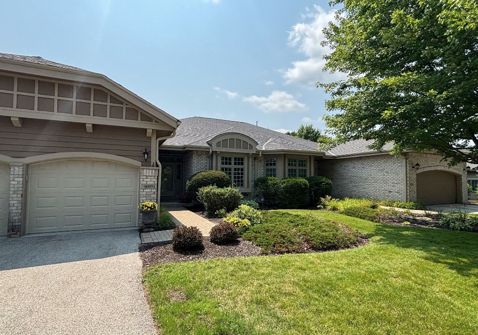 16925 Lake Road , Brookfield, WI, US