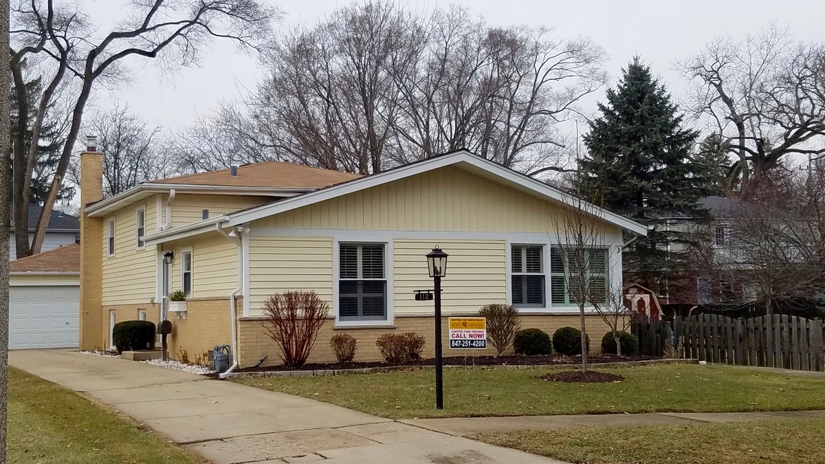 112 South Gibbons Avenue , Arlington Heights, IL, US