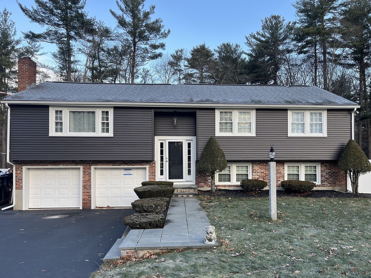 200 Twin Fawn Drive , Hanover, MA, US