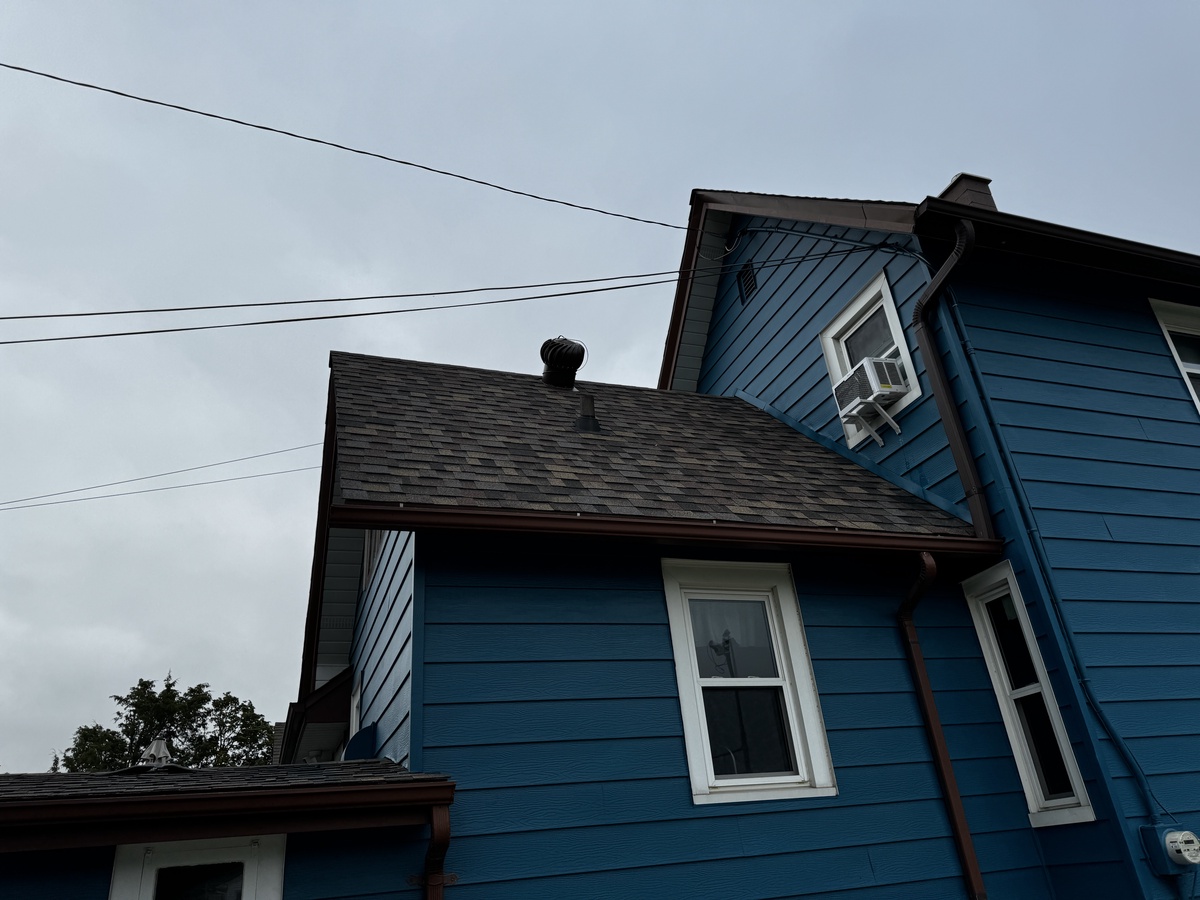 N88W17170 Main Street , Menomonee Falls, WI, US