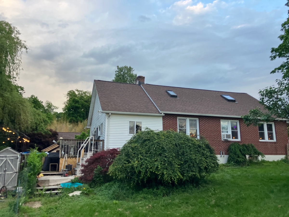 337 Poplar Valley Road West , Stroudsburg, PA, US