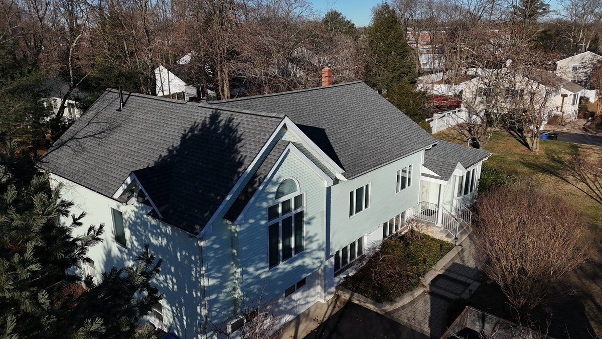 8 Coronet Avenue , Middletown Township, NJ, US