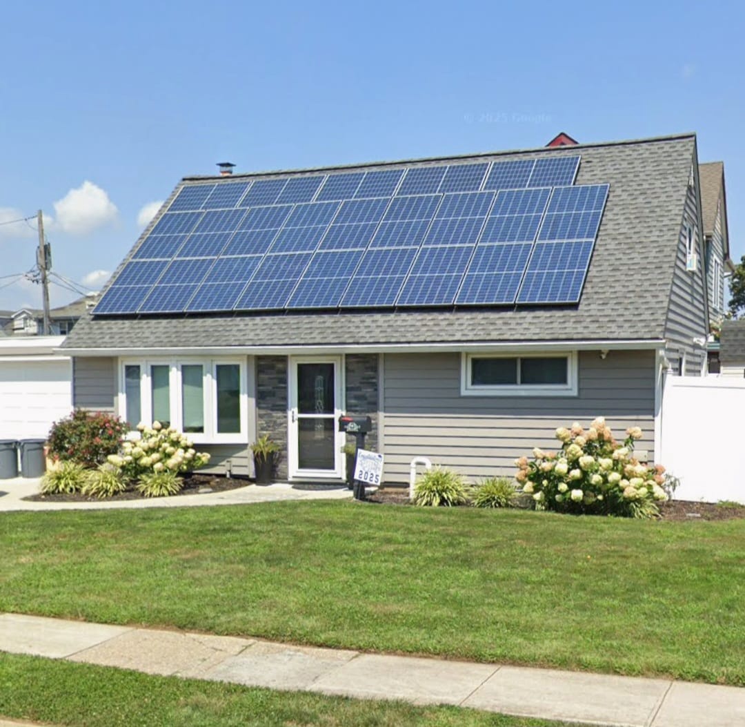 435 Davis Place , Bethpage, NY, US