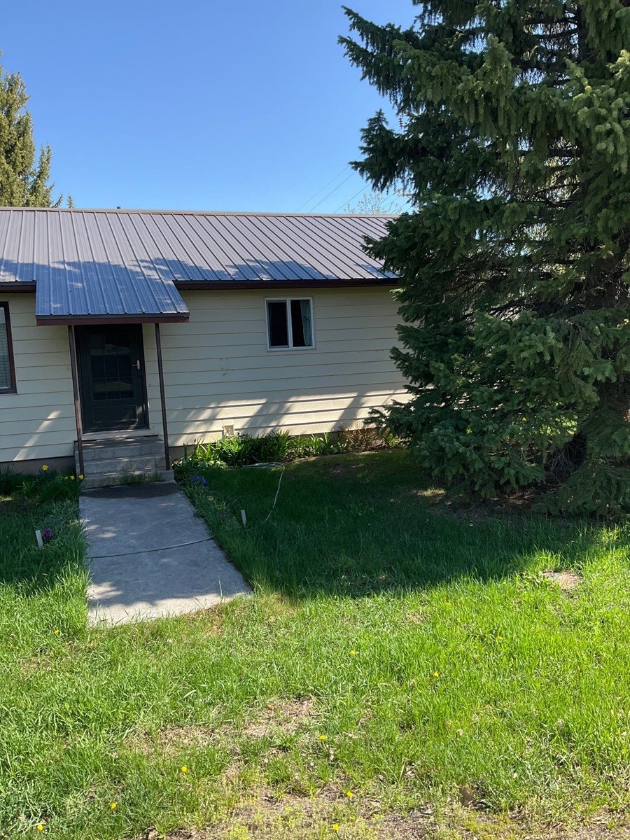580 Maple Leaf Drive , Ashton, ID, US
