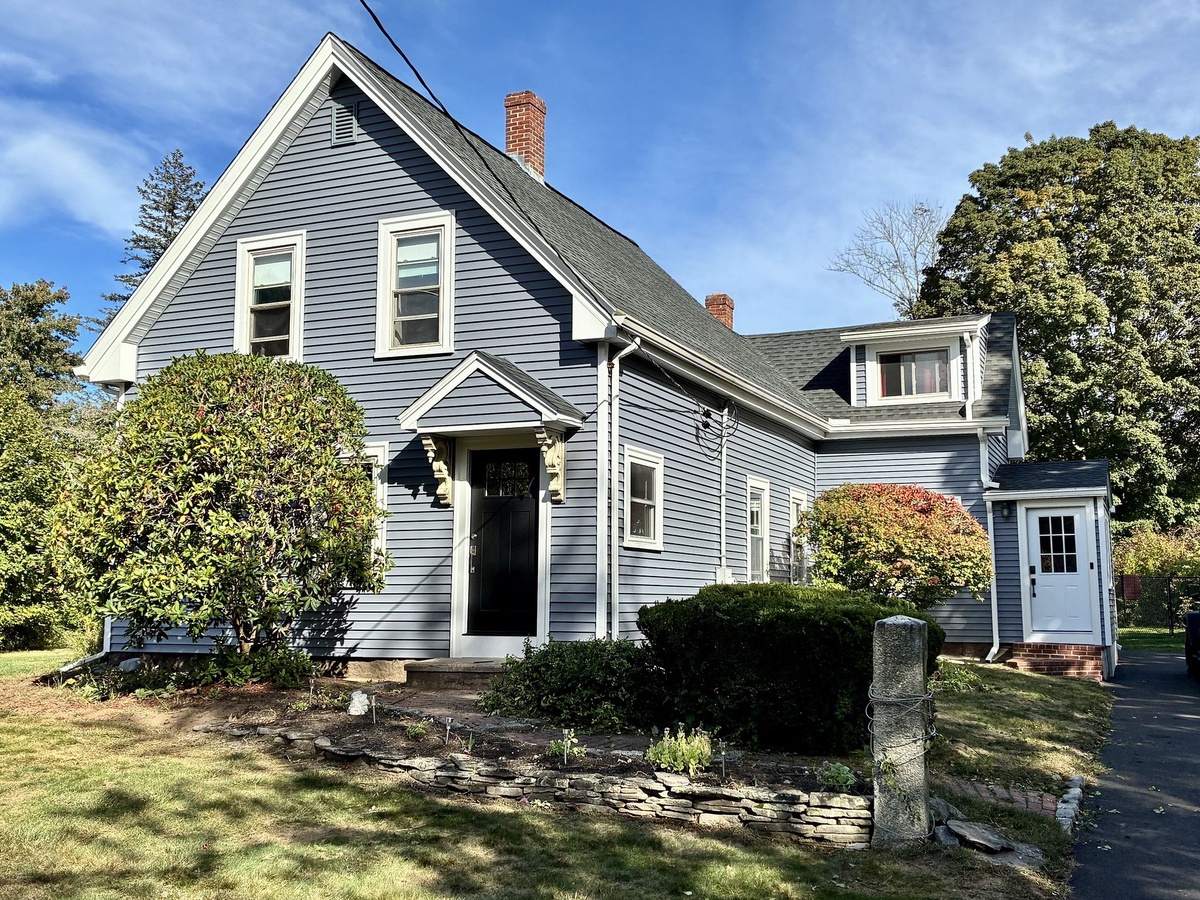 131 Elm Street , East Bridgewater, MA, US