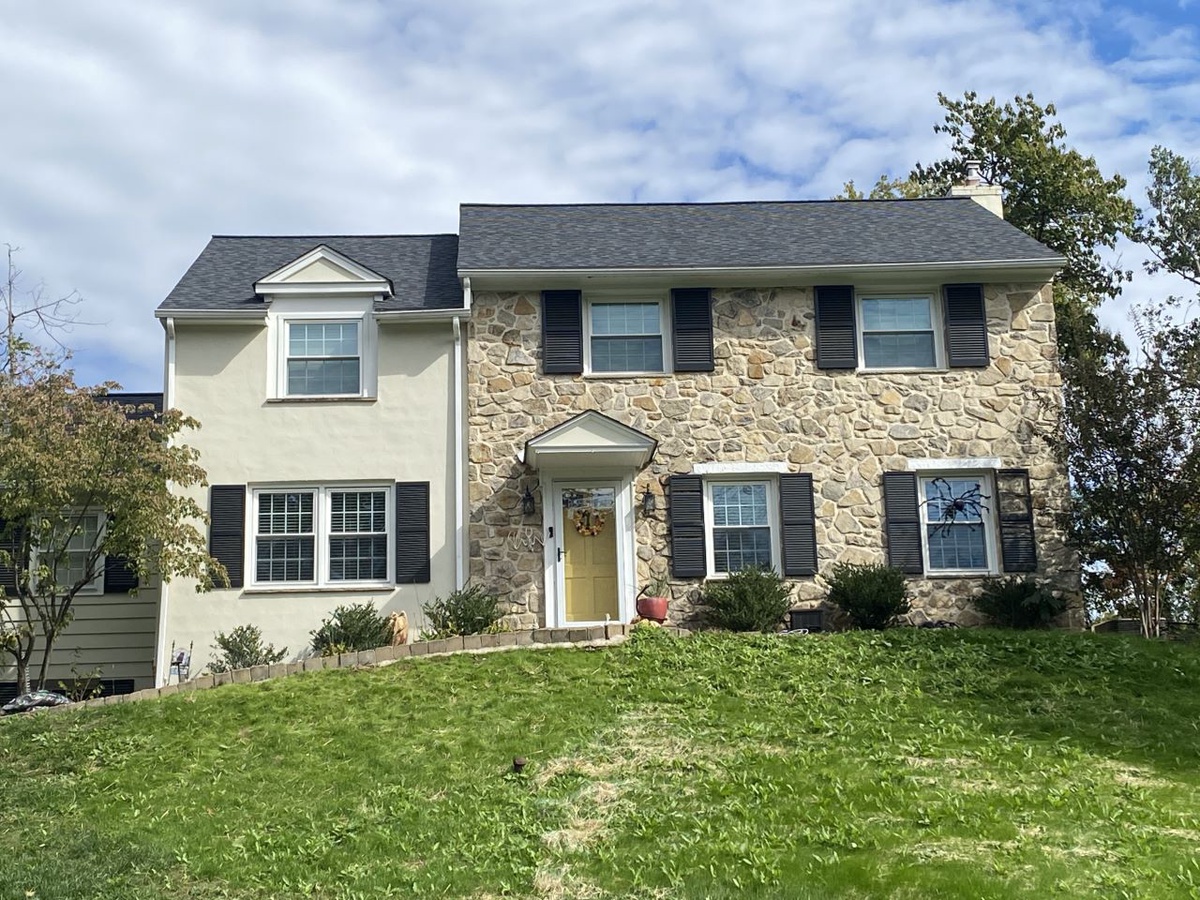8 Oak Knoll Drive , Wallingford, PA, US