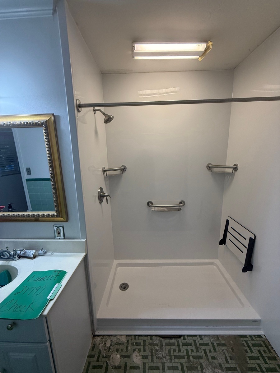 615 West Avenue North , McComb, MS, US