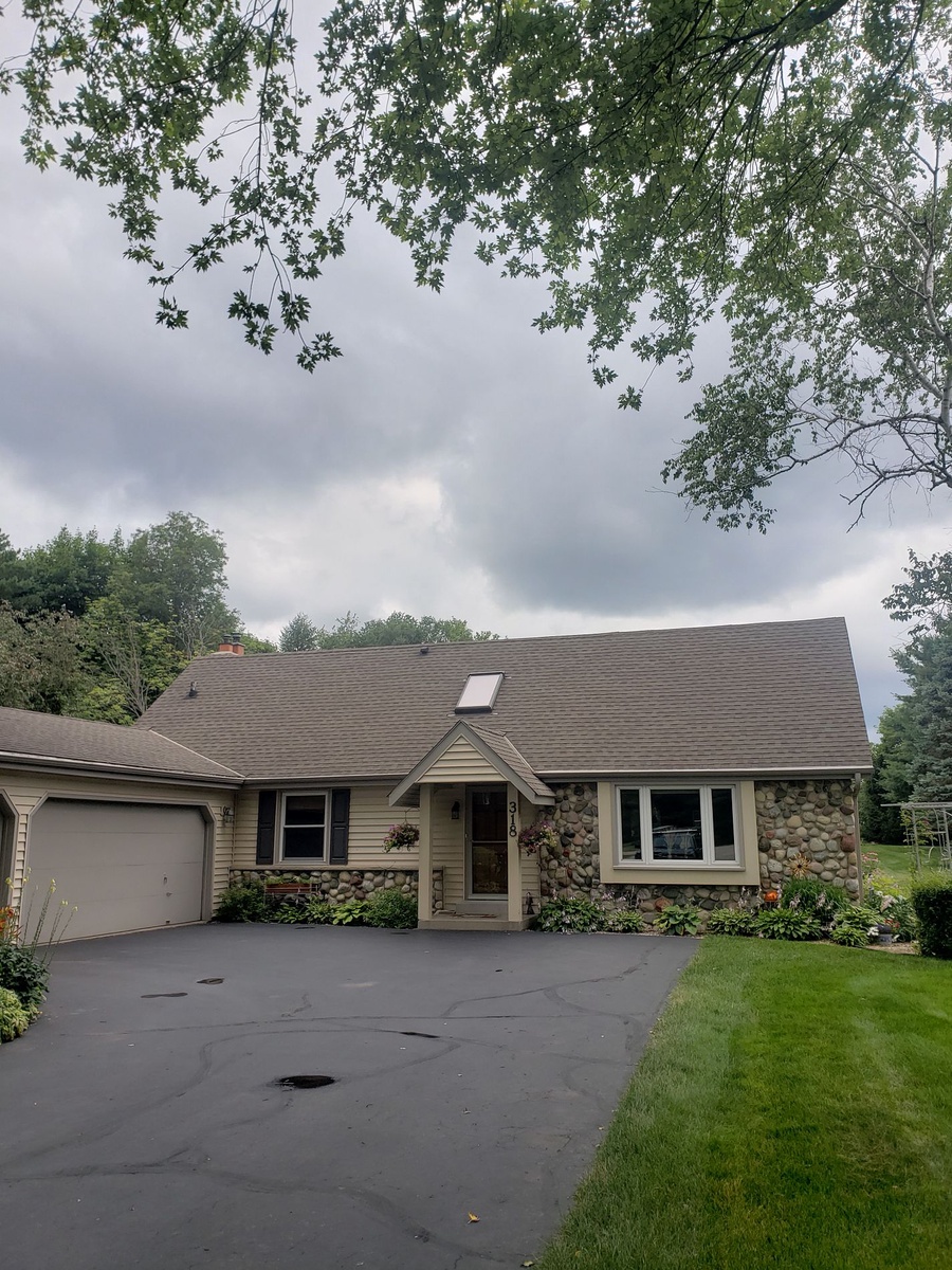 318 Llamberris Pass , Wales, WI, US