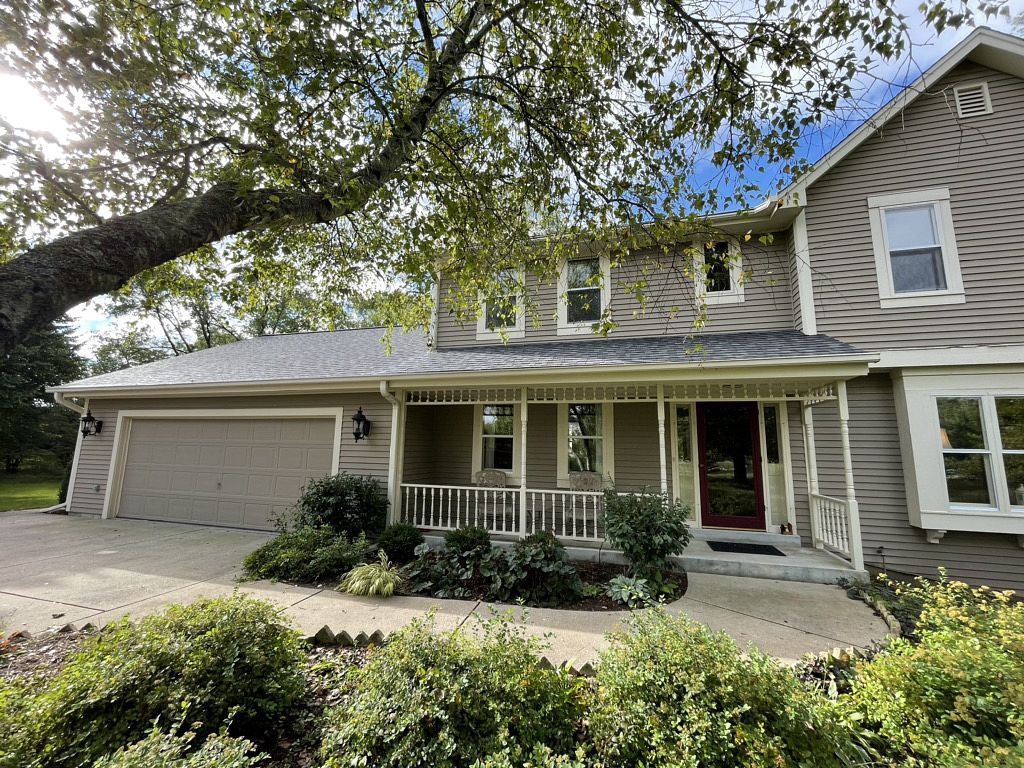 S44W33091 Connemara Drive , Dousman, WI, US