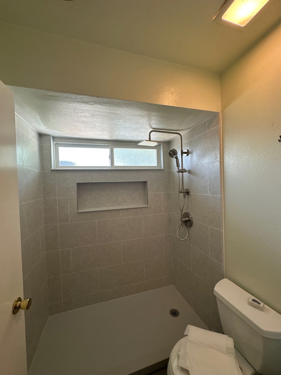 Orange, CA, 92869, US