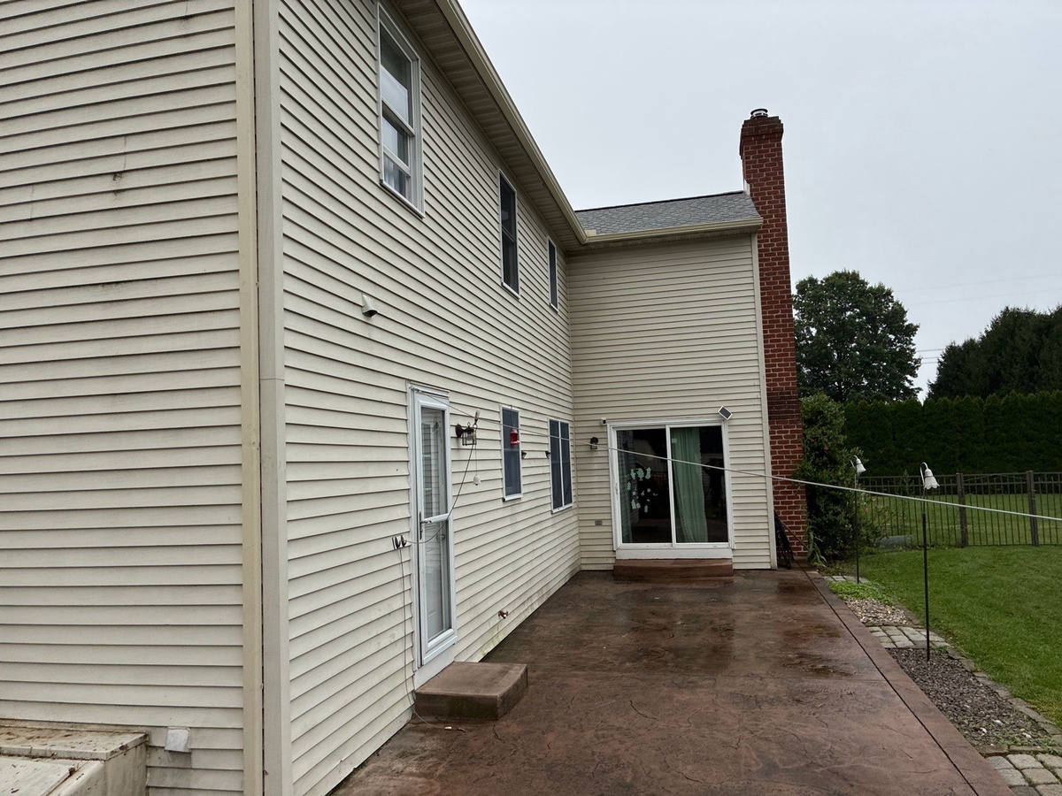 4611 Mary Ann Circle , Coplay, PA, US