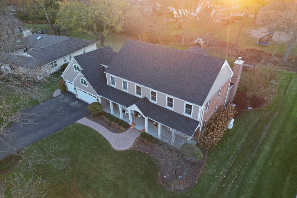 180 Surrey Lane , Barrington, IL, US