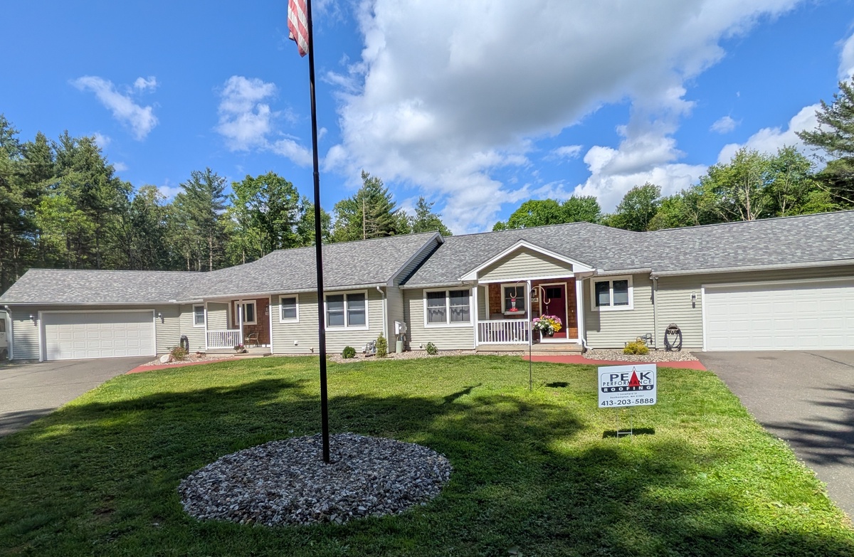 50 Pomeroy Meadow Road , Southampton, MA, US
