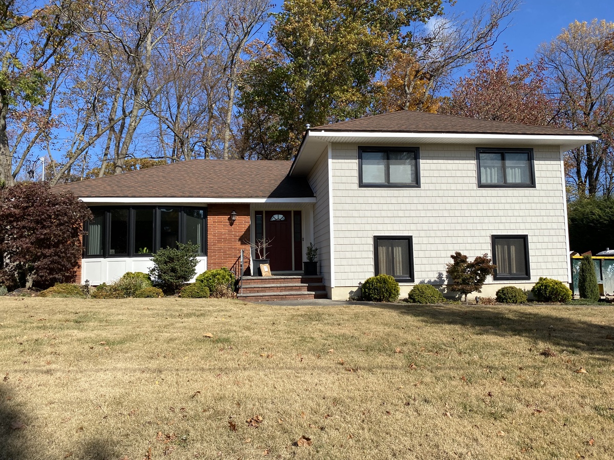320 Old Grove Road , Mountainside, NJ, US