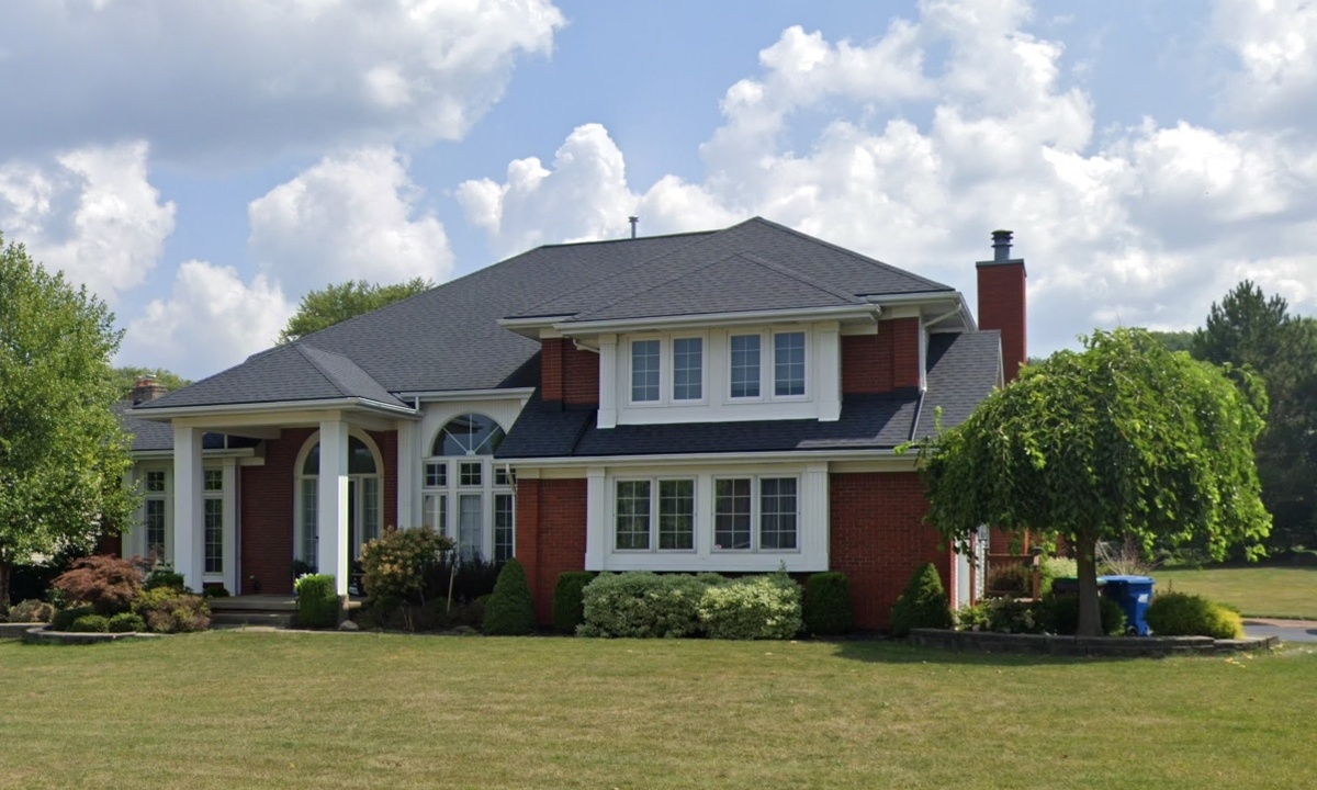 16 Lakeridge Drive , Orchard Park, NY, US