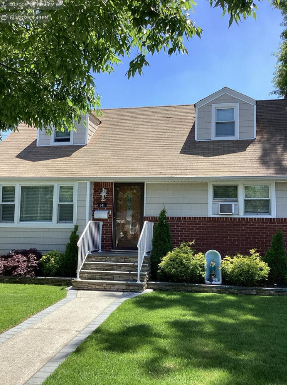 741 Naple Avenue , Franklin Square, NY, US