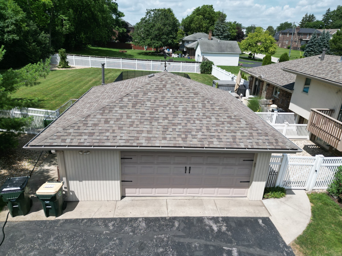 15W715 74th Street , Burr Ridge, IL, US