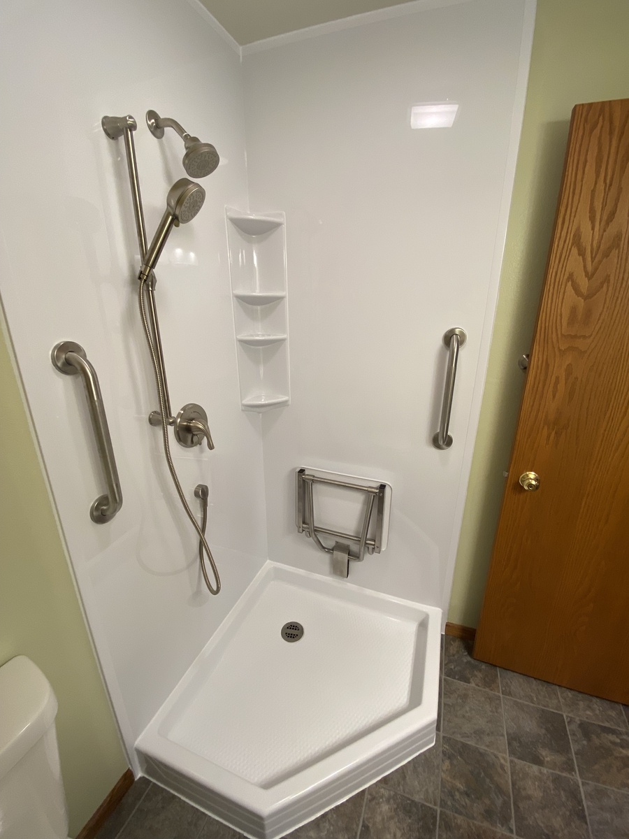2000 Kellner Street , Manitowoc, WI, US