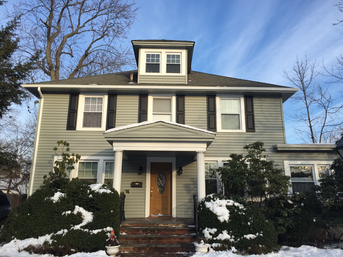 14 Home Street , Metuchen, NJ, US