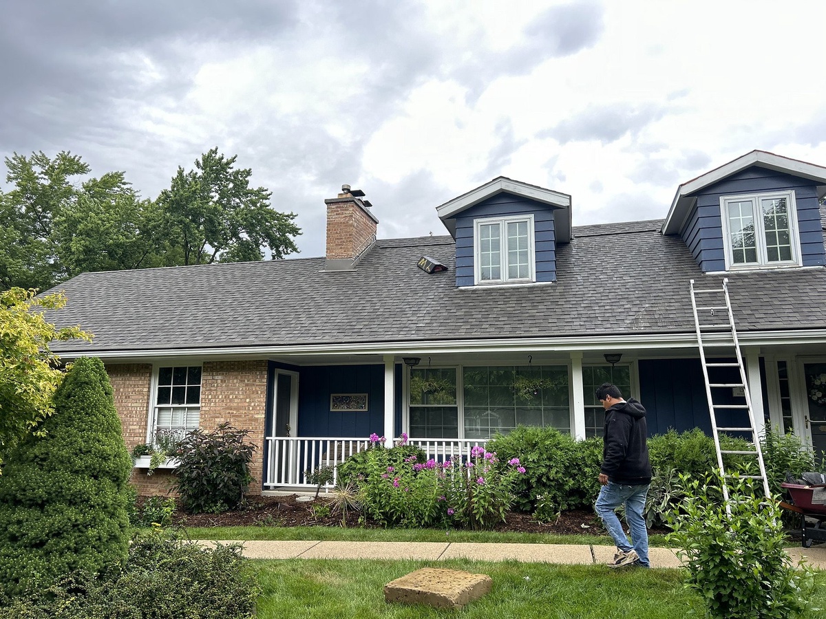 13400 Nicolet Avenue , Elm Grove, WI, US