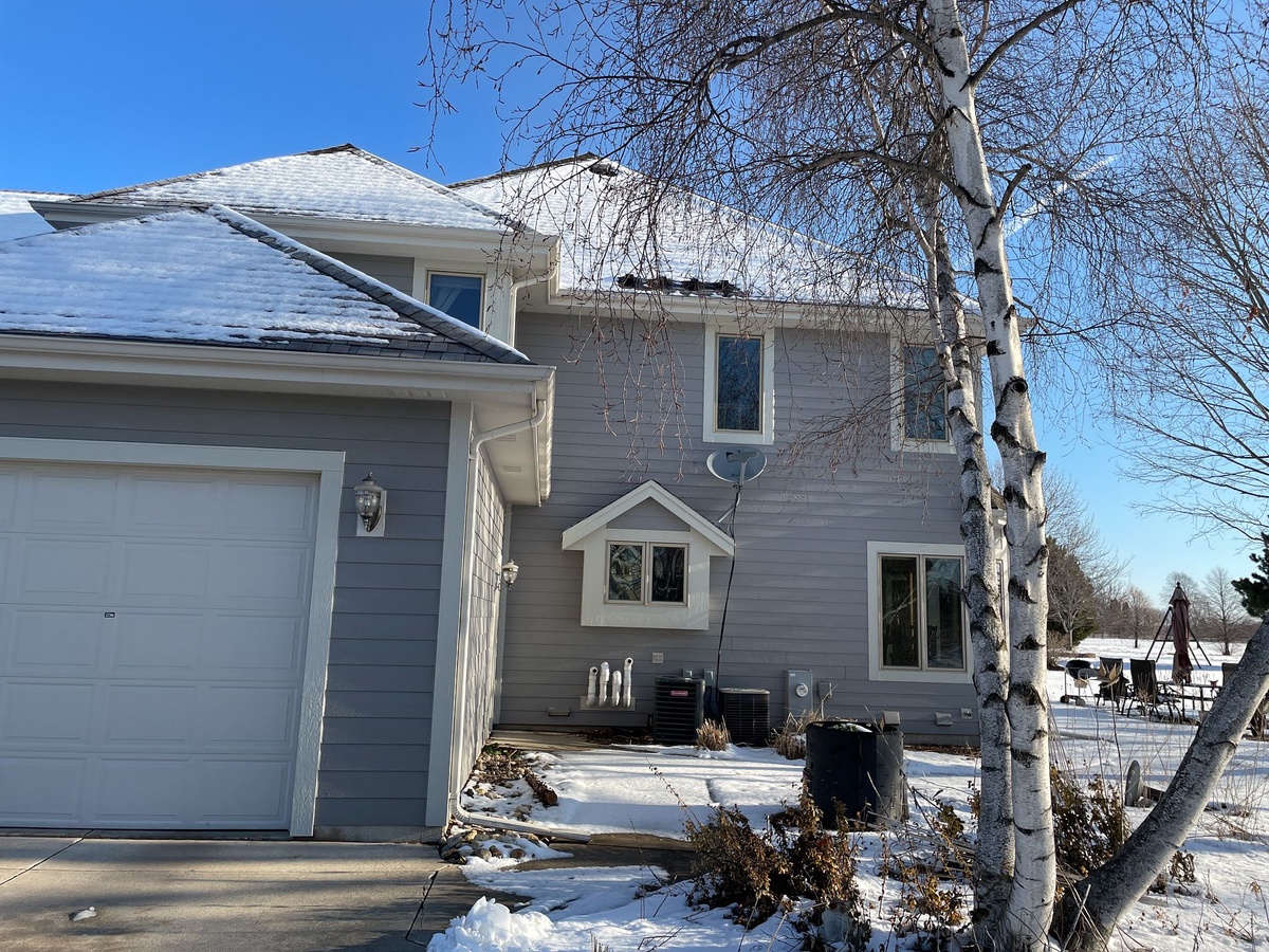 W333N3456 Hickory Lane , Nashotah, WI, US