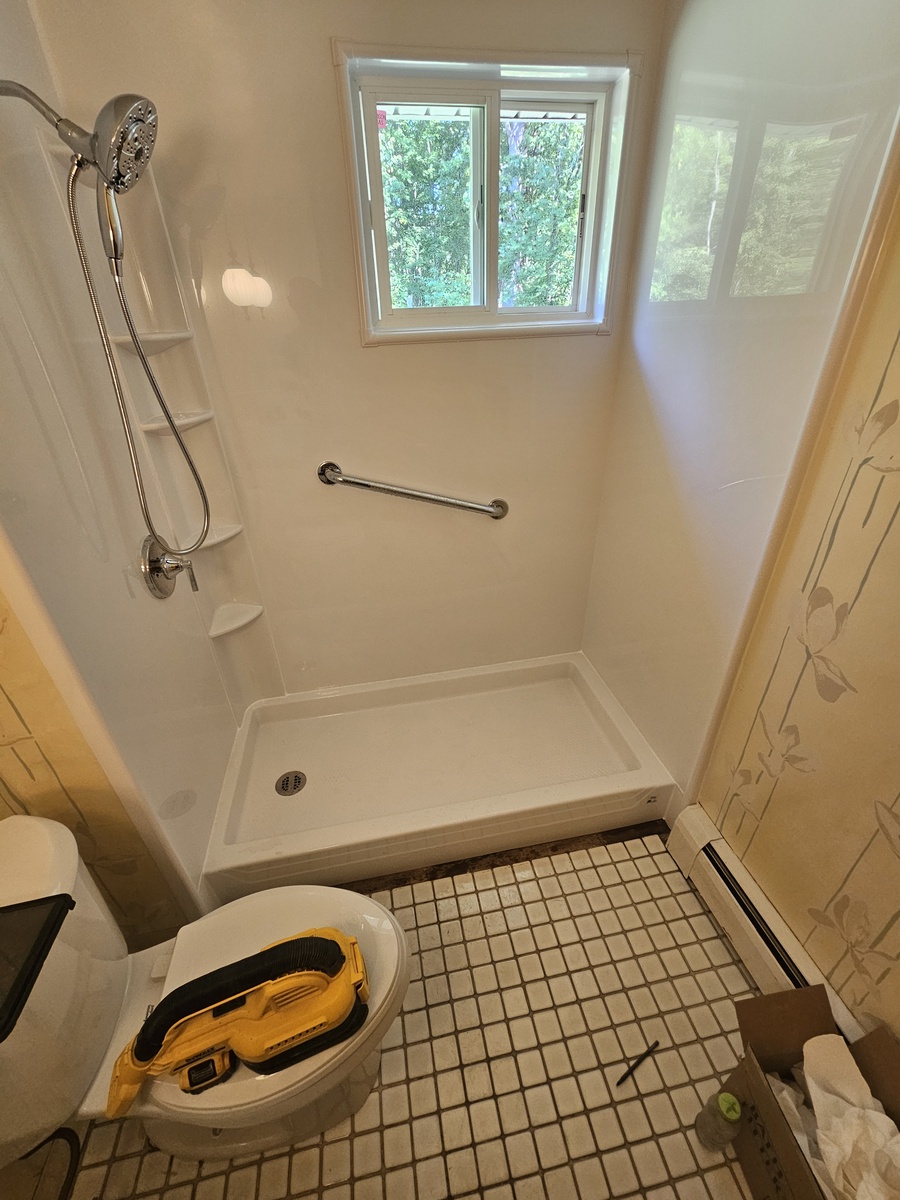 East Amherst, NY, 14051, US