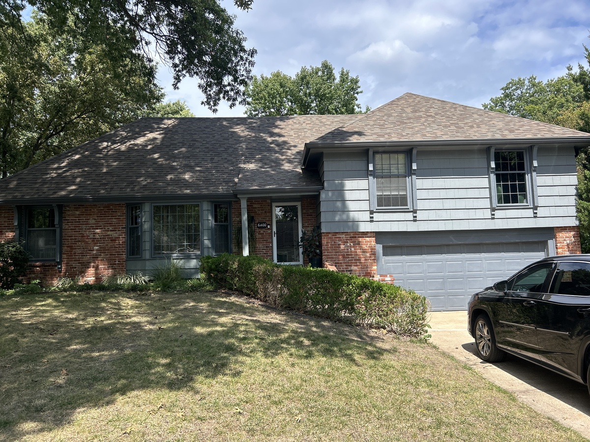 6400 West 102nd Street , Overland Park, KS, US