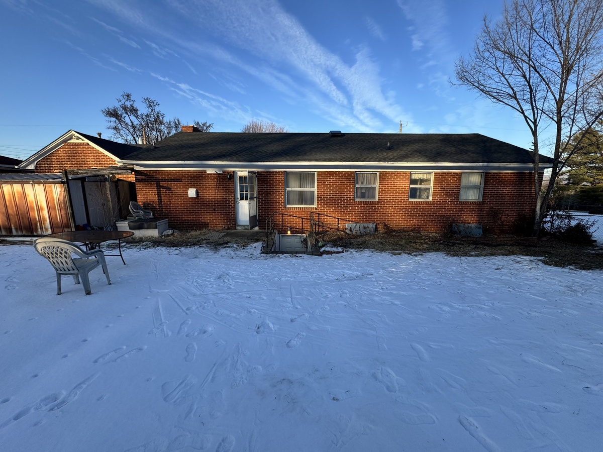 1914 Park Road , Weyers Cave, VA, US
