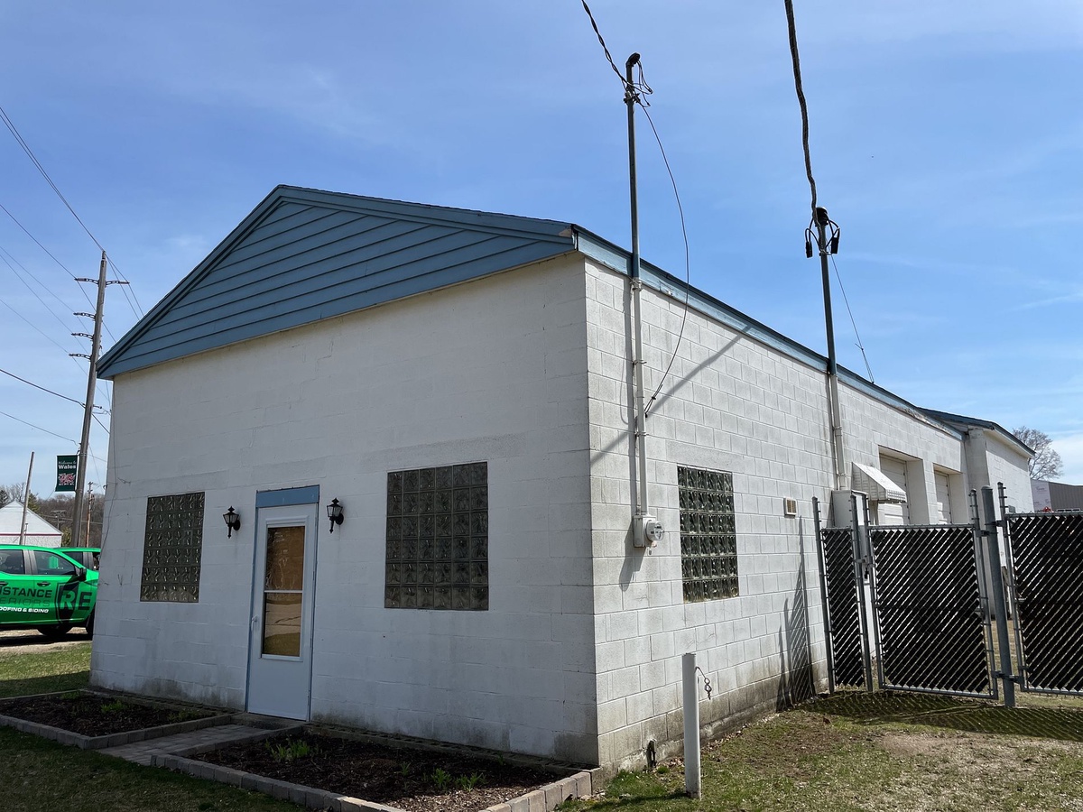 119 James Street , Wales, WI, US