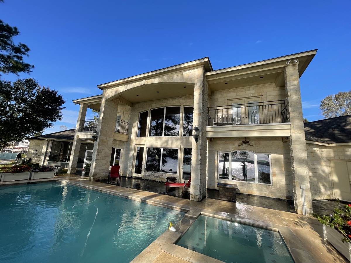 Lake Forest Drive, Montgomery, TX, US