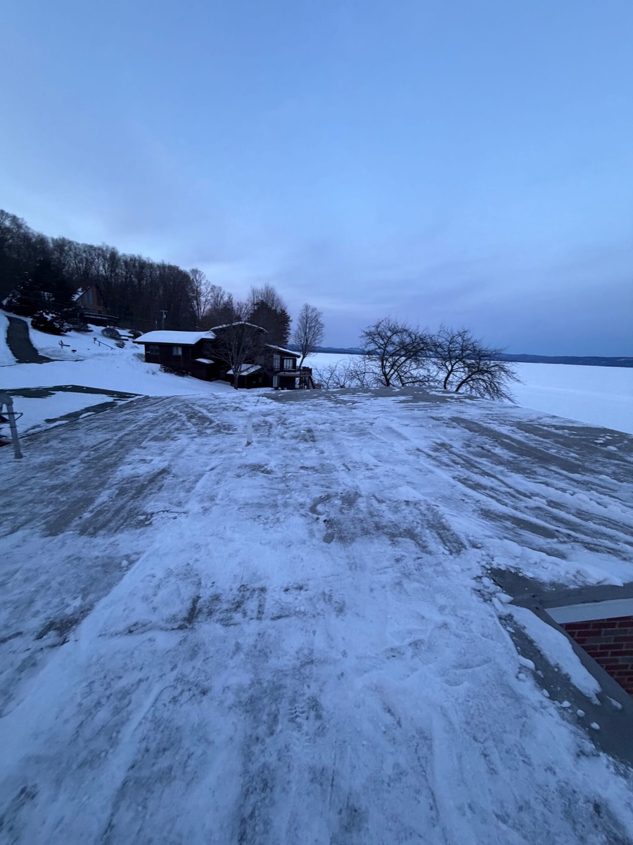 516 Lakeside Drive , Mayfield, NY, US