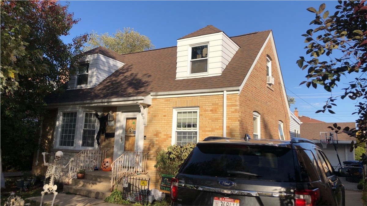 6015 North Olympia Avenue , Chicago, IL, US