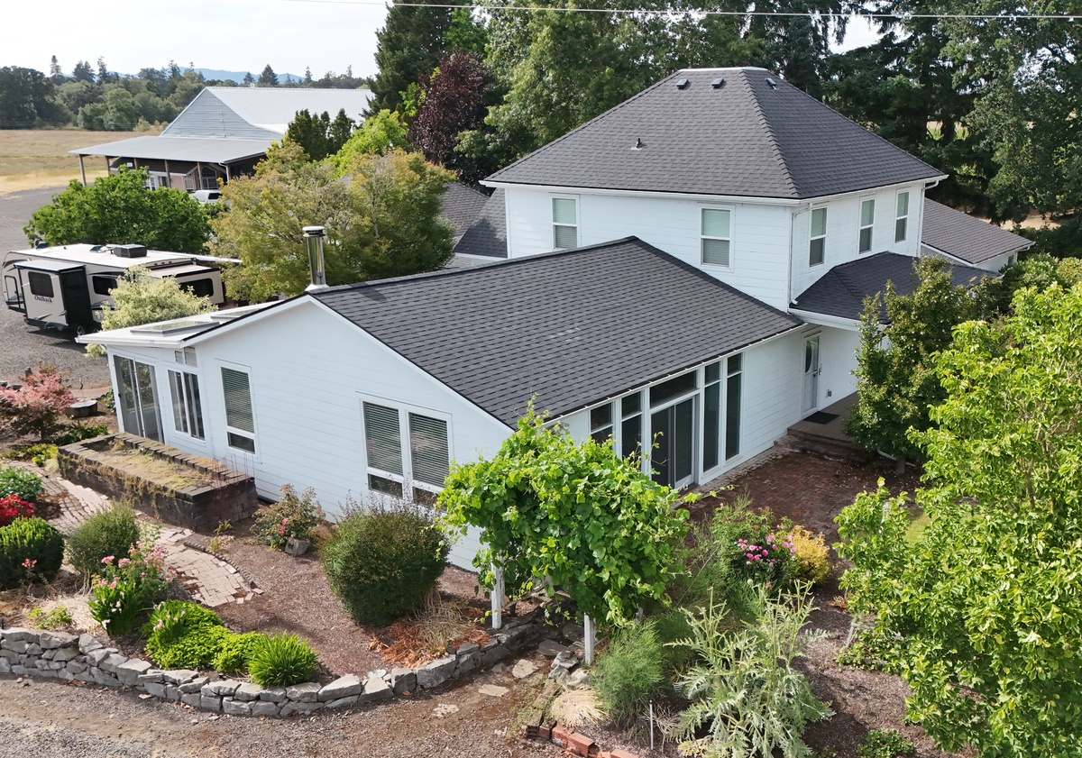 33156 Hinck Road , Tangent, OR, US