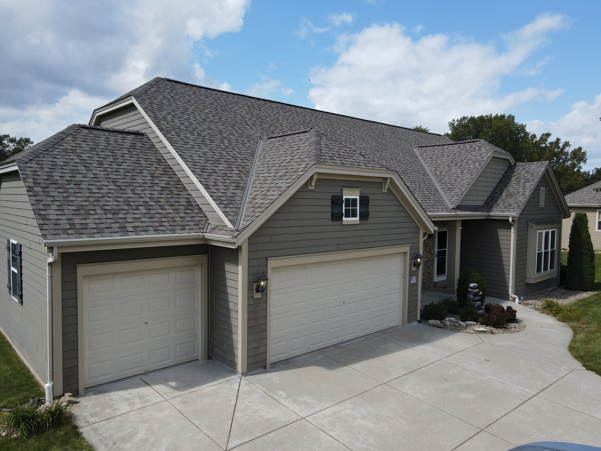 W226N2727 Aspenwood Lane , Waukesha, WI, US