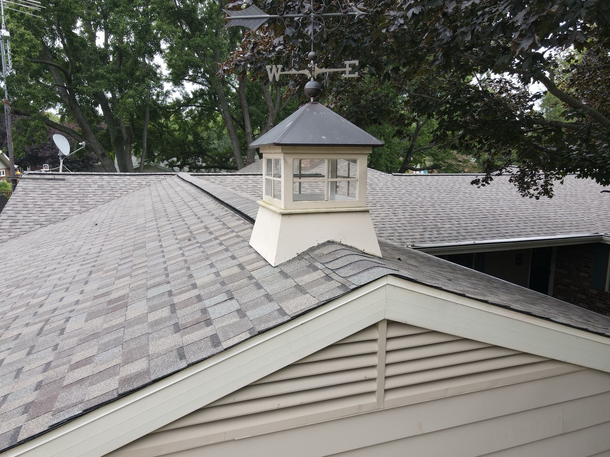 2441 Brookpoint Lane , Stevensville, MI, US
