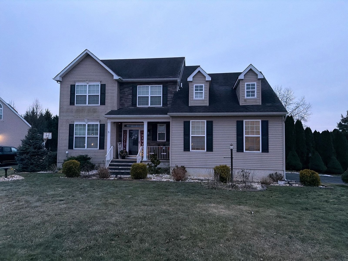 1 Hillfield Avenue , New Hanover, NJ, US