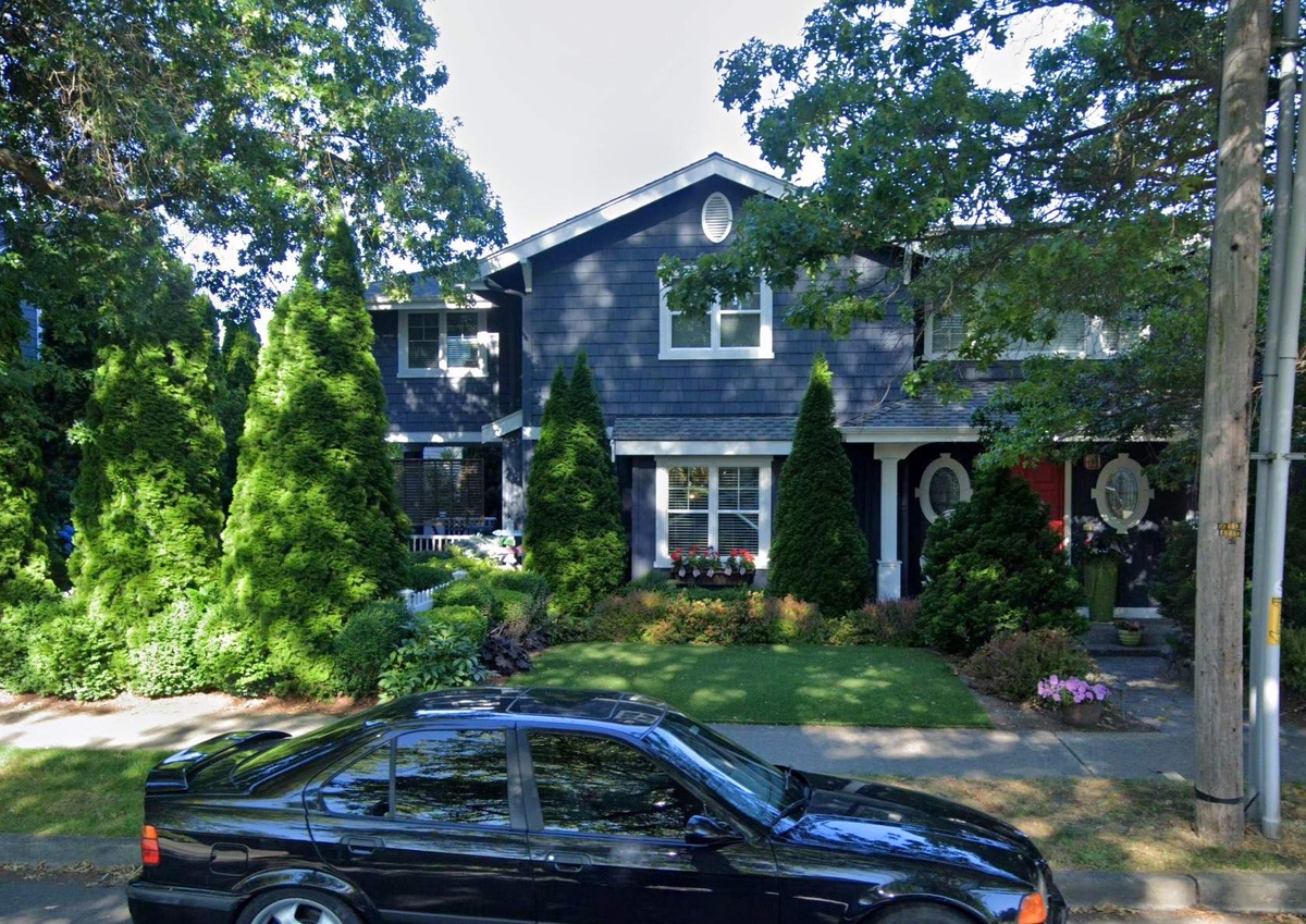 6711 103rd Avenue Northeast , Kirkland, WA, US