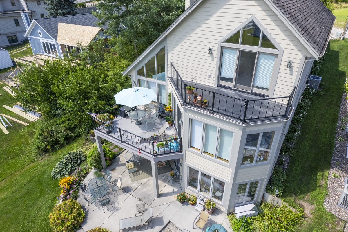 5442 West Lake Drive , West Bend, WI, US