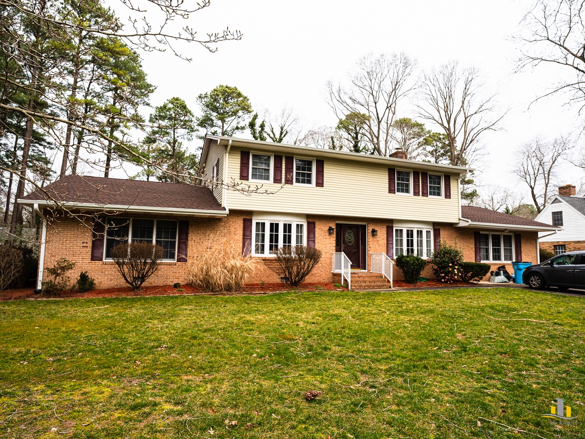 8300 Robin Hood Drive , Salisbury, MD, US