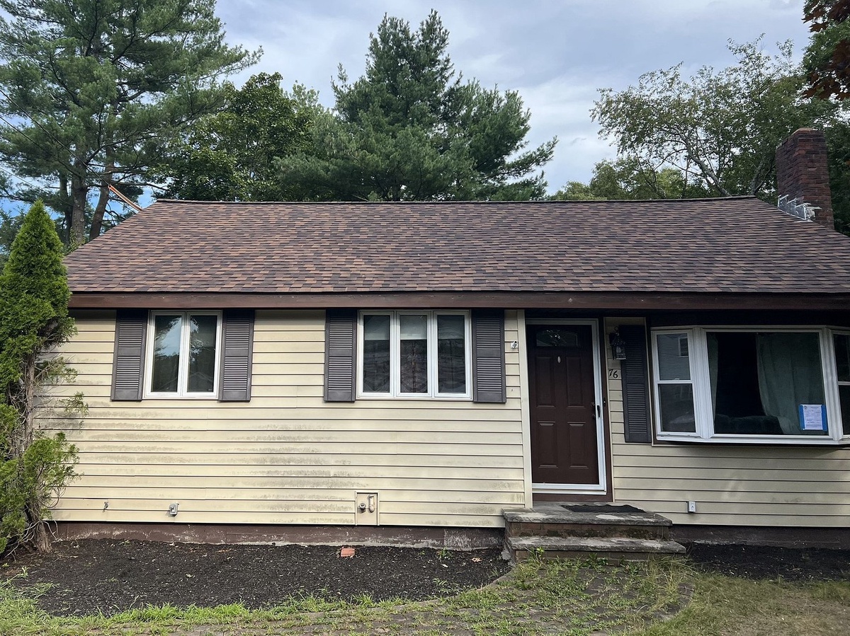 76 Juniper Road , Holbrook, MA, US